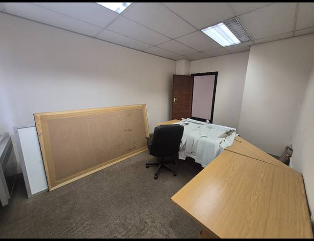 75M² OFFICE TO LET IN RIVONIA